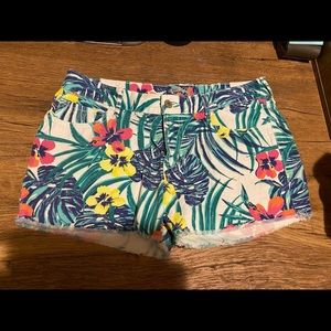 Old Navy “the Diva” floral jeans shorts